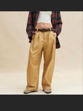 Uniqlo Sz S Waist 26-27 Beige/khaki Pleated Wide Leg High Waisted Trousers Pants